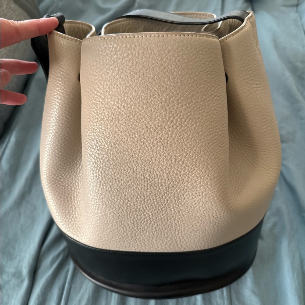 DAGNE Dover Bucket Bag - Picture 6 of 6